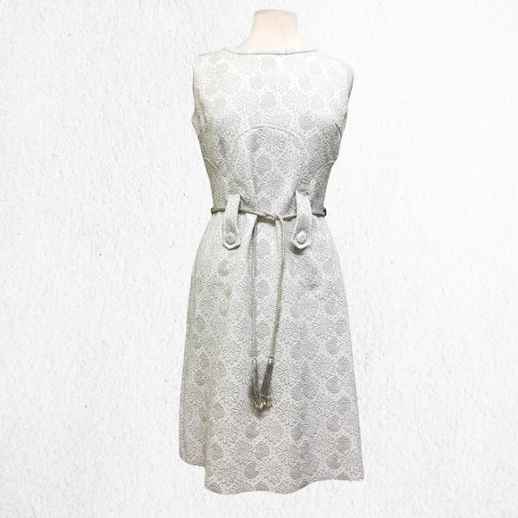 Vintage 1960s Silver over White Sheath Style Party Cocktail Formal Dress - Picture 1 of 6